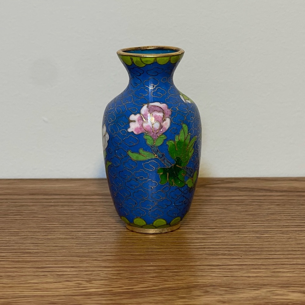 Vintage Chinese Cloisonné Miniature Vase - 3" Blue Enamel Peony - Picture 3 of 8